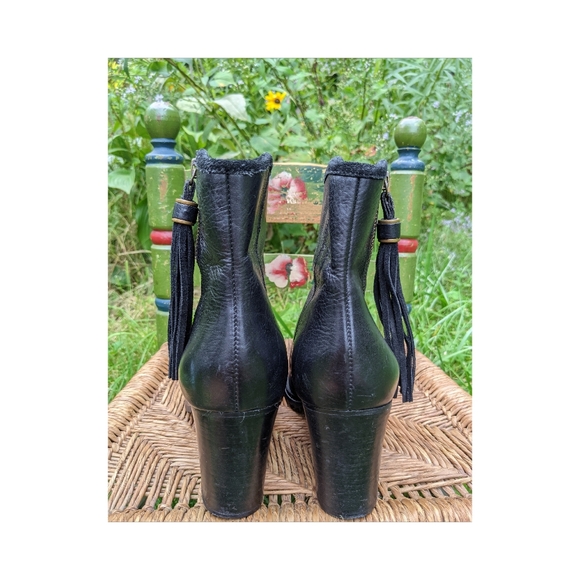 Lauren Ralph Lauren Carah Boots Womens Size 6.5 B Black  Lauren Ralph Lauren Carah Black Leather Booties